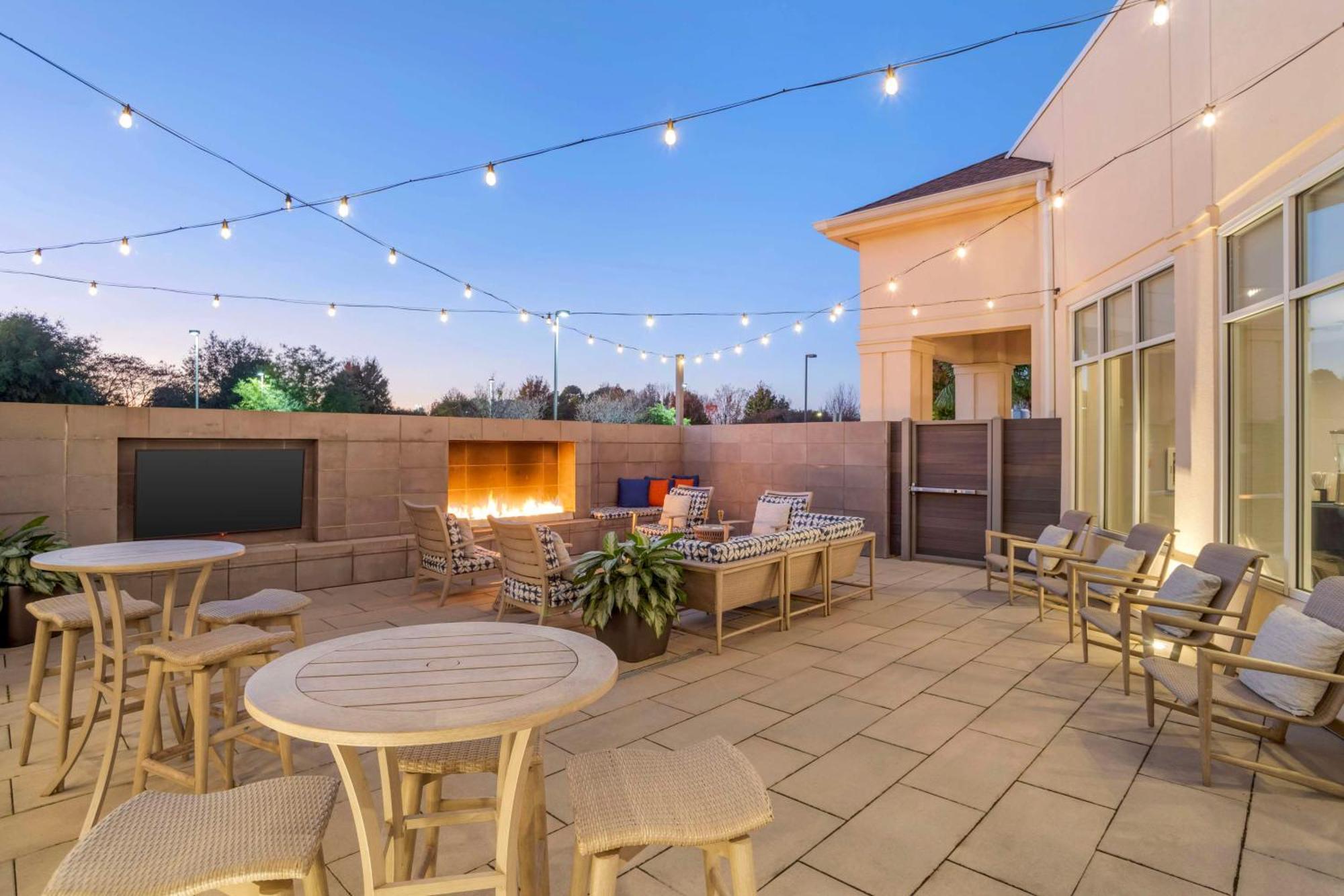 Hilton Garden Inn Charlotte/Concord Zewnętrze zdjęcie