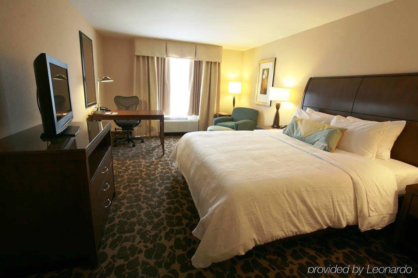 Hilton Garden Inn Charlotte/Concord Zewnętrze zdjęcie